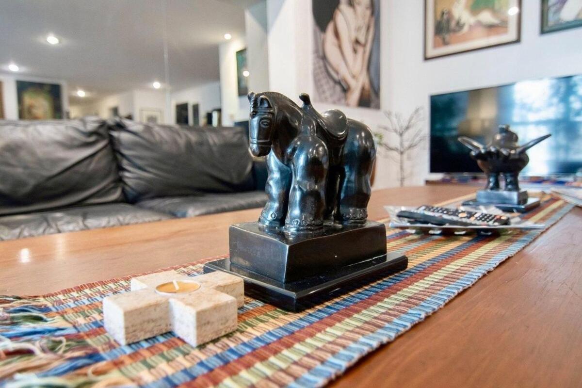 Eclectic Jungle: 4 Bedrooms In Beautifull Polanco Мехико Экстерьер фото